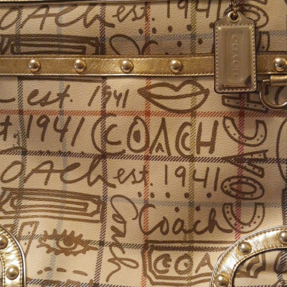 Purse - Picture 2 of 2